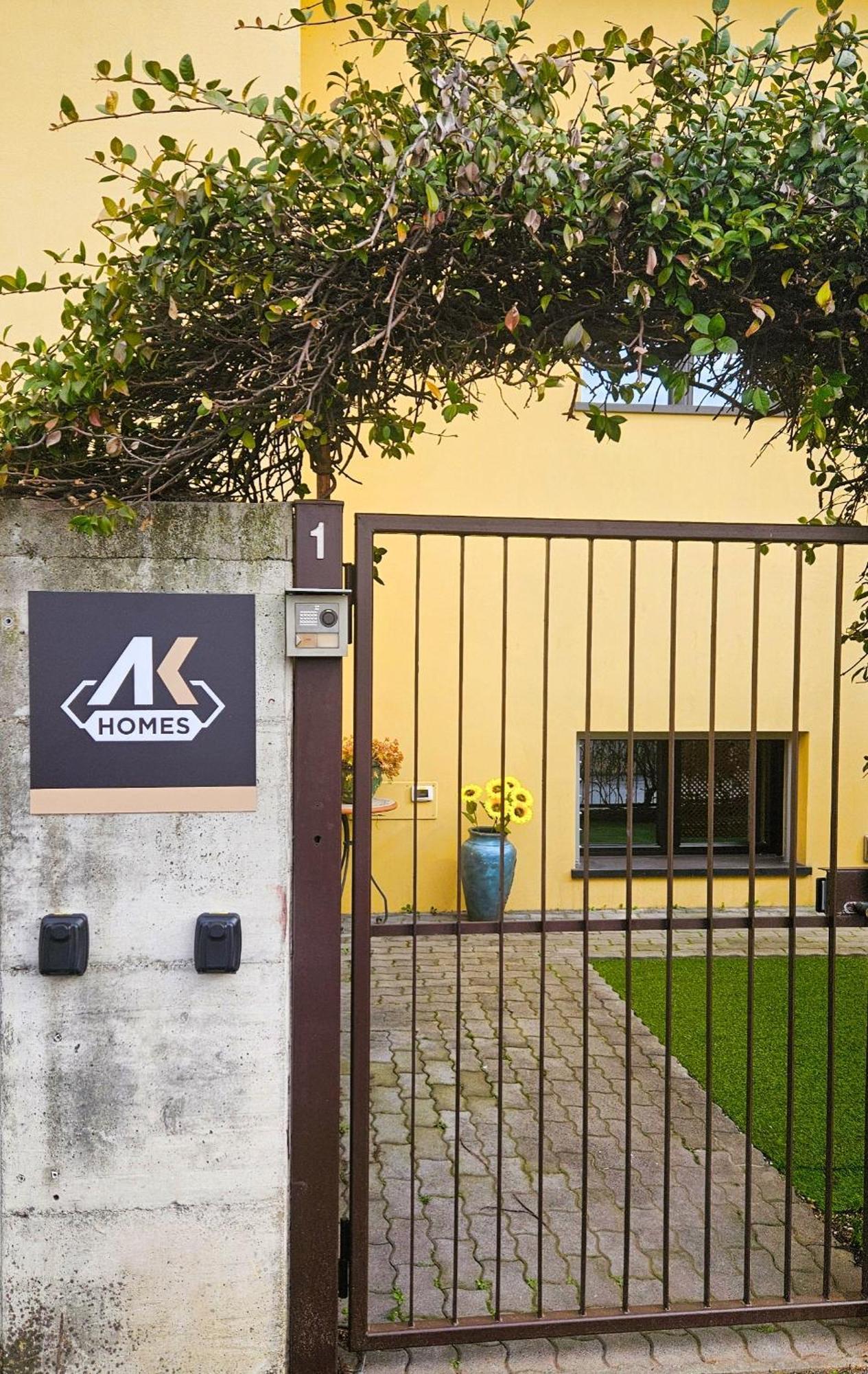 Ak Homes, A Due Passi Da Orio Azzano San Paolo Eksteriør billede